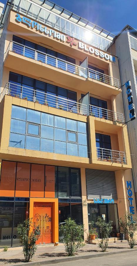 Blossom Hotel Batumi Eksteriør billede