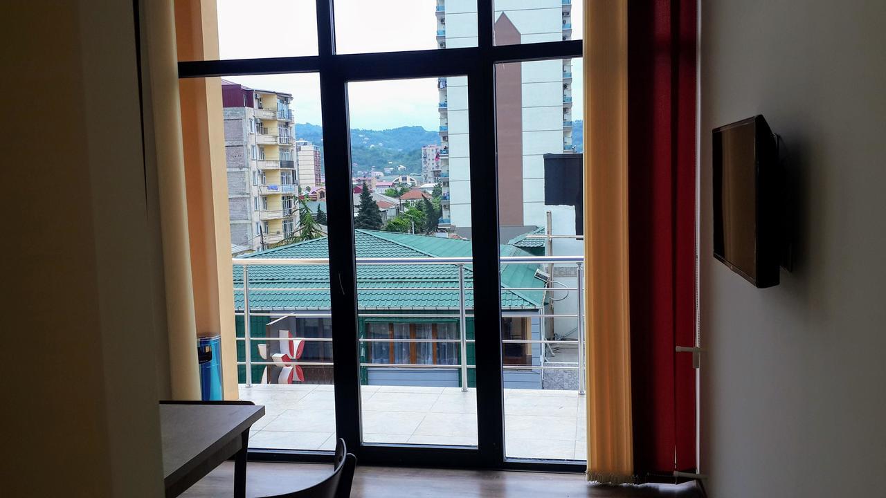 Blossom Hotel Batumi Eksteriør billede