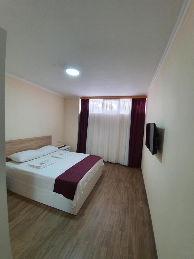 Blossom Hotel Batumi Eksteriør billede