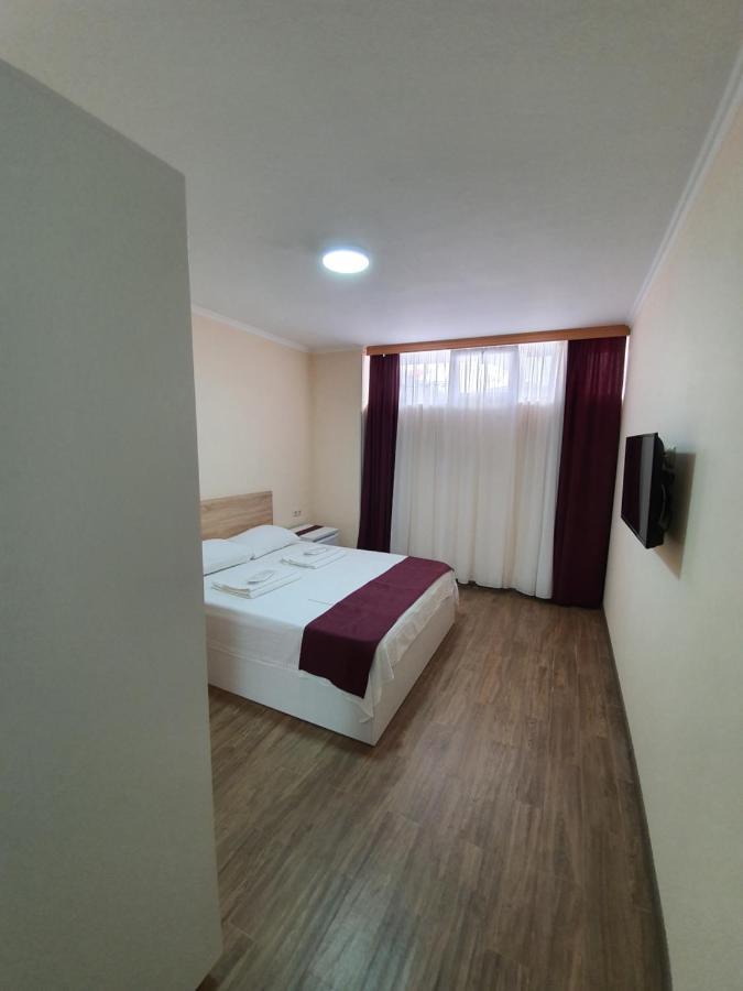 Blossom Hotel Batumi Eksteriør billede