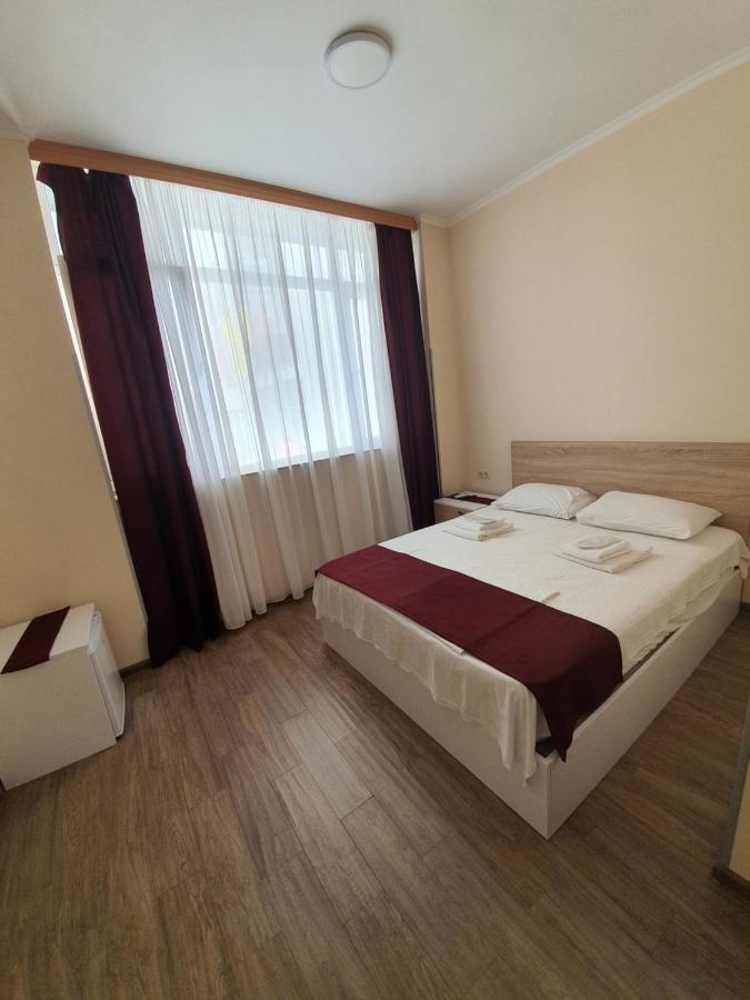 Blossom Hotel Batumi Eksteriør billede