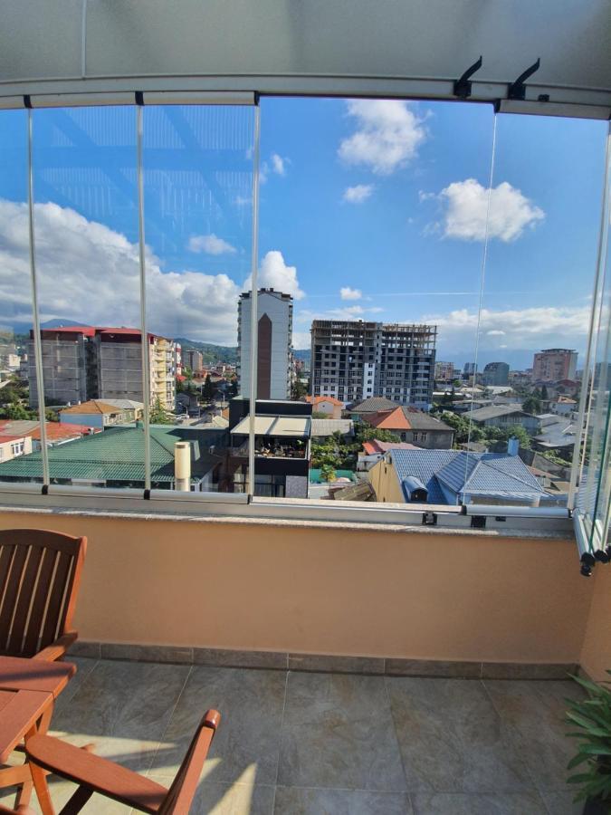 Blossom Hotel Batumi Eksteriør billede